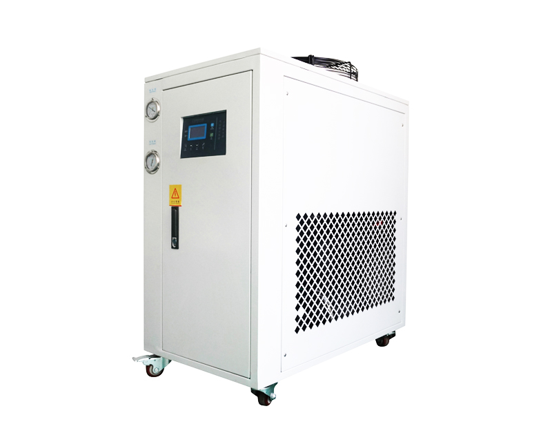 實(shí)驗(yàn)室專用箱體式風(fēng)冷冷水機(jī)組