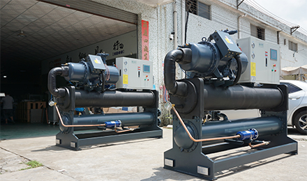 螺桿式冷水機(jī)是由哪些組成？