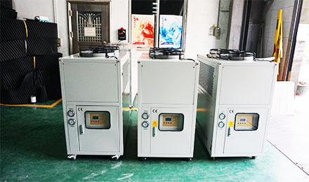 注塑行業(yè)冷水機(jī)組如何選型？